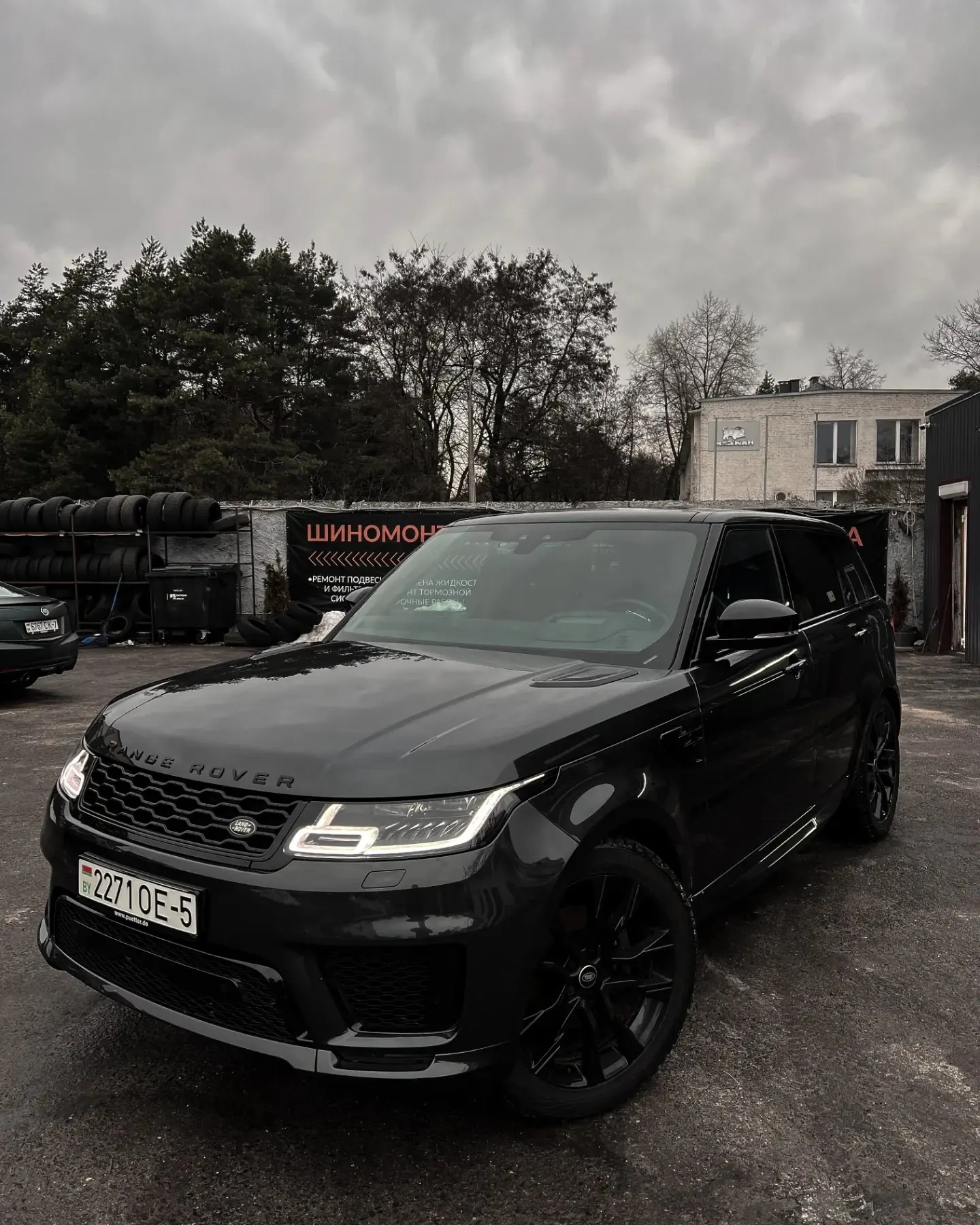 Range Rover Sport в чёрном